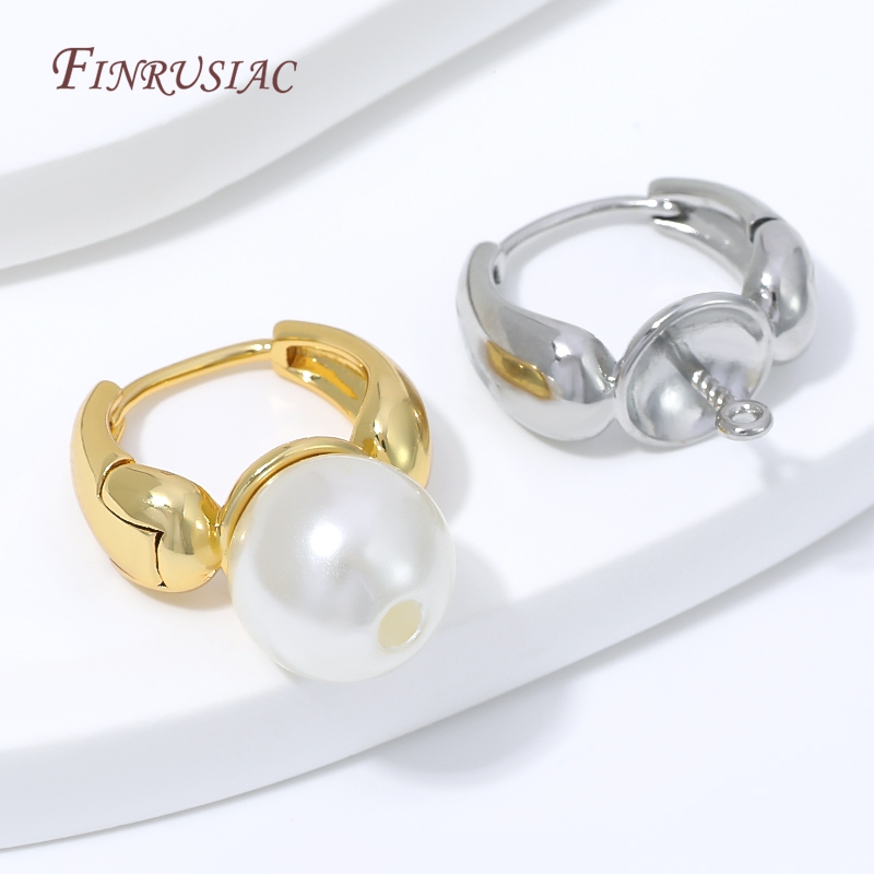 Pearl Stud Earrings - Kancing Anting Huggie Berlapis Emas 18K