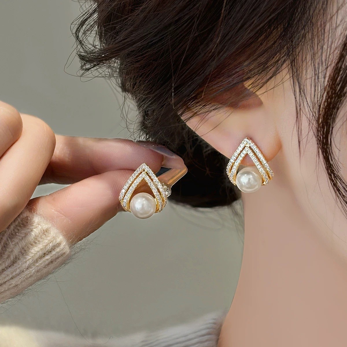 Anting Mutiara Merah Anggur Mo - Pearl Stud Earrings ulasan dan harga