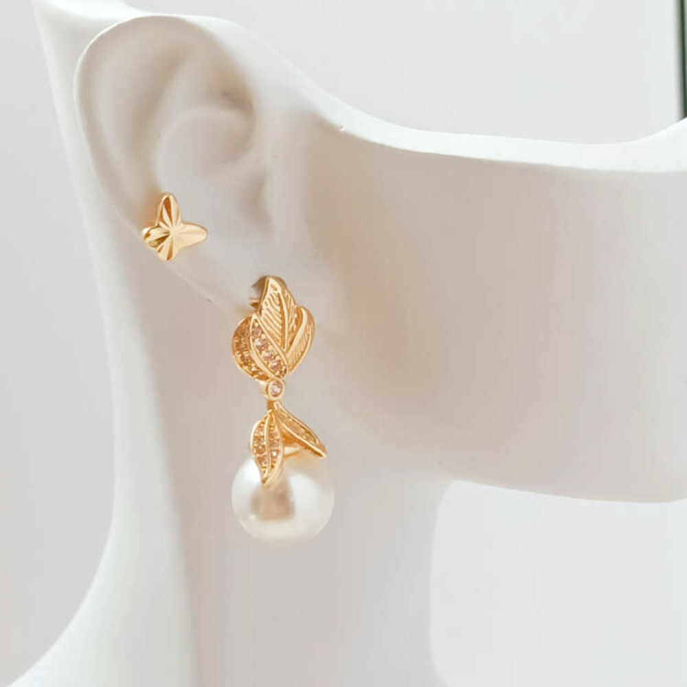 Anting Tusuk Perak 925 dengan  - Pearl Stud Earrings ulasan dan harga