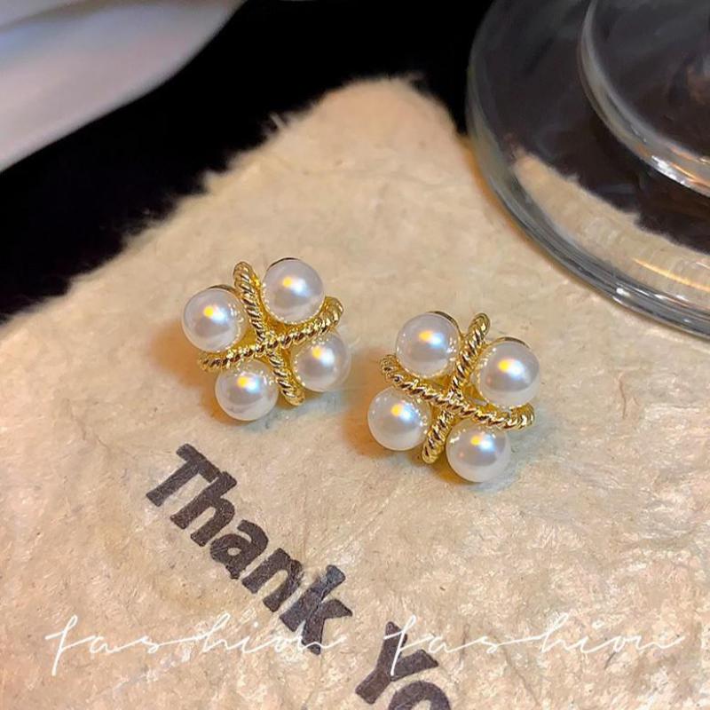 Anting-anting Mutiara Salib Mo - Pearl Stud Earrings ulasan dan harga